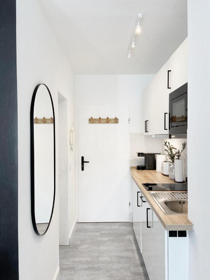 Zentrales Strandnahes Design-apartment Mit Balkon Und Parkplatz Apartment *