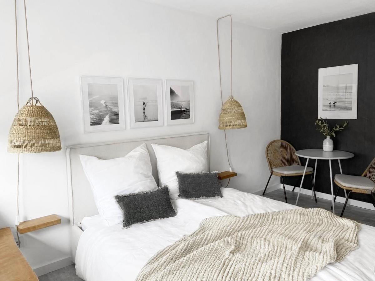 Seaside - Zentrales Design-apartment Mit Balkon & Parkplatz - 2 Minuten Zum Timmendorfer Strand