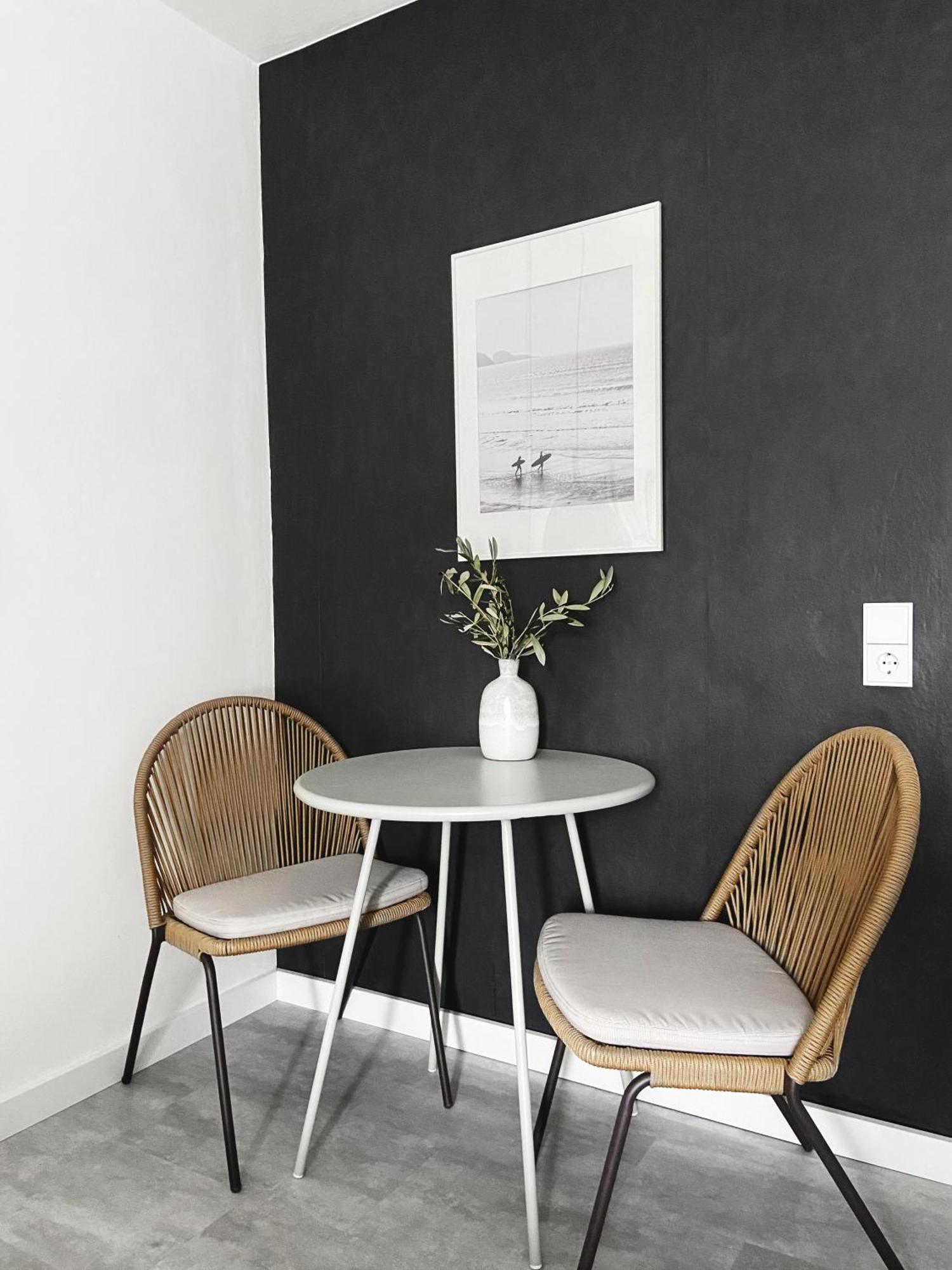 Apartment Seaside - Zentrales Design-apartment Mit Balkon & Parkplatz - 2 Minuten Zum *